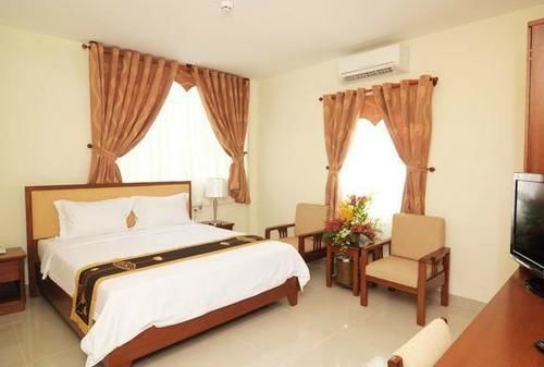 Reddoorz Ruby Star Hotel Truong Dinh Хошимін Екстер'єр фото